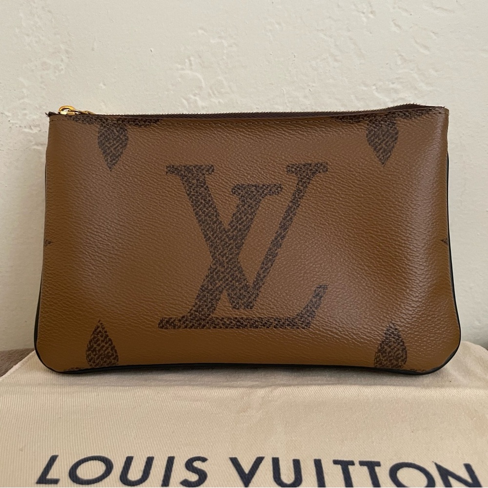 Authentic Louis Vuitton Monogram Reverse Giant Double Zip Pochette